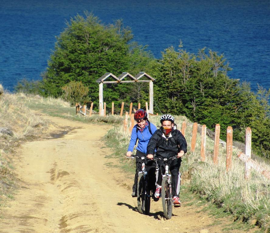 Lodge De Montana Lago Monreal เอลบลังโก ภายนอก รูปภาพ